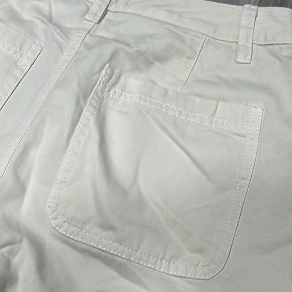 Aritzia Sunday Best Jaden 5" Short in birch - size 4 - Picture 8 of 11